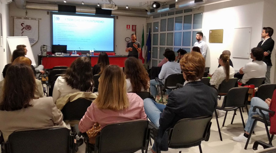 Clicca per accedere all'articolo Benvenuti neoiscritti: primi passi nella professione con l’aiuto della Commissione Giovani